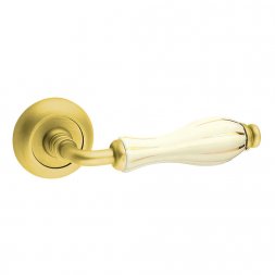 Дверная ручка Fimet Lady 148-231C F02 матовая латунь/белый фарфор/золотая полоска