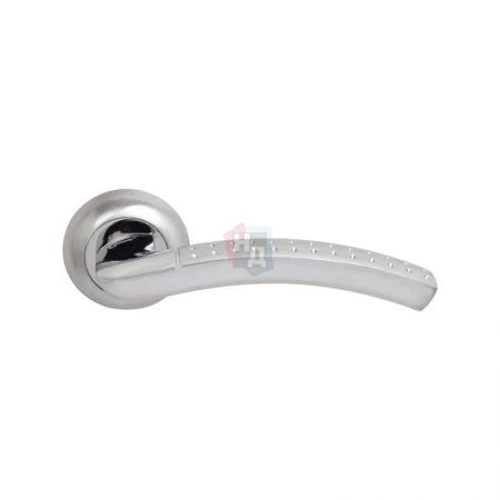 Дверная ручка Comit Milla CM 135 хром/матовый хром