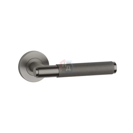 Дверная ручка Sterk 1741 R базальт PVD (на розете PRO 8 мм)
