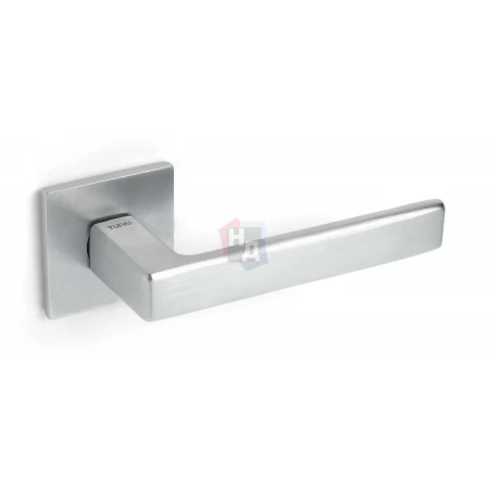 Дверная ручка Tupai 3095Q 5S-96 хром матовый