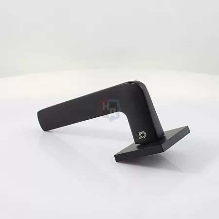 Дверная ручка Comit Nox Q черный