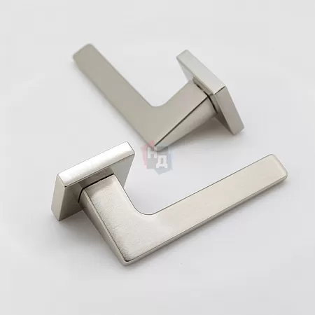 Дверная ручка Convex 1495 никель матовый