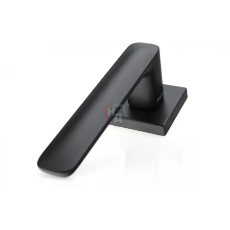 Дверная ручка Forme Sky 490Q N52 черный матовый