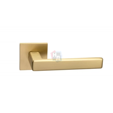 Дверная ручка Tupai 3095Q 5S-158 золото матовое