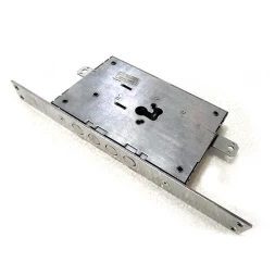 Замок врезной Iseo 6720x04S