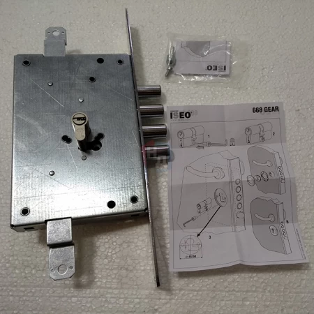 Замок врезной Iseo 6720x04S